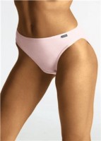 culotte-bon-prix culotte bon prix 143x200 Soldes Lingerie Grande Taille : Spécial culottes, slips et dessous !