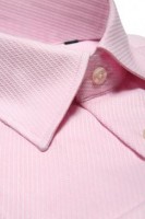 chemise rose gs 133x200 Saint Valentin pour lui : écharpe, portefeuille et autres idées