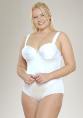 body-blanc-silver-lingerie body blanc silver lingerie Lingerie grande taille : suggestions de cadeaux de Fête des Mères