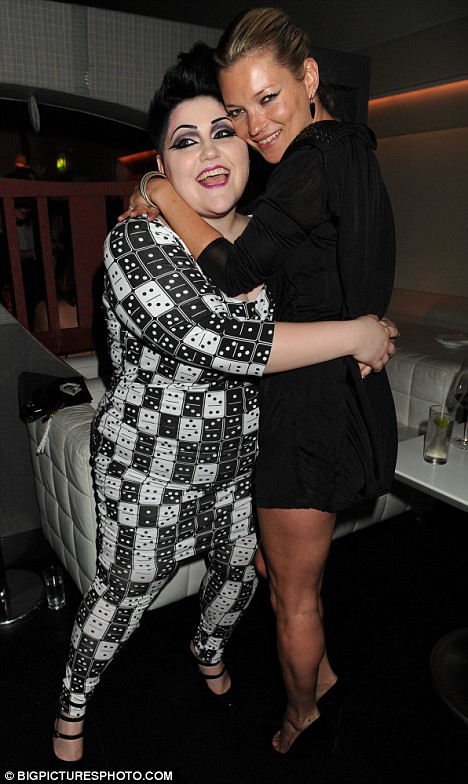 article 0 058fe081000005dc 53 468x784 Kate Moss rejoint Beth Ditto pour le lancement de Beth Ditto at Evans