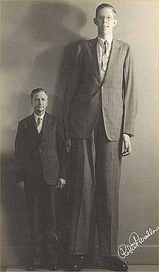 robert-wadlow robert wadlow Homme Grand : lhomme le plus grand du monde est il chinois ou ukrainien?