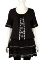 tunique noire1 147x200 Evans autumn 2009 : Tendances de mode plus size  !