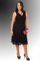 yours yours 132x200 La petite robe noire pour Femme Ronde !