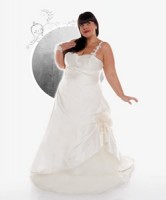 robe de mariee grande taille 2 166x200 Hervé Mariage lance une collection de Robes de Mariée grandes tailles!
