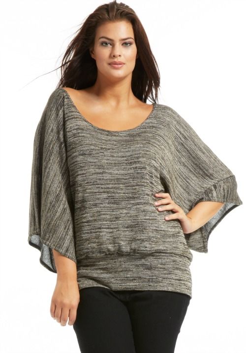 Tee shirt fluide femme grande taille epaule denudee