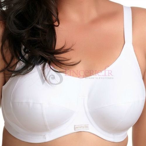 INES CUDNA CUL SEINS Déclaration de gros seins ado