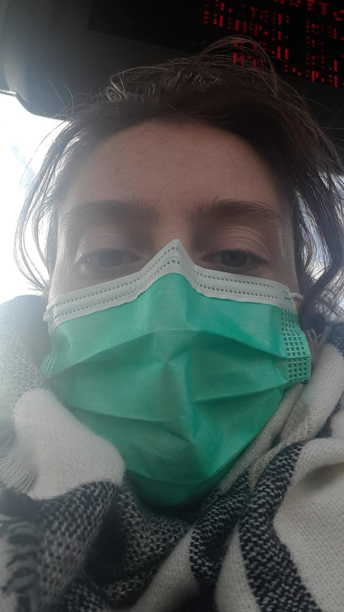 Quhumecter de la peau à lenfant avec atopitcheskim par la dermatite