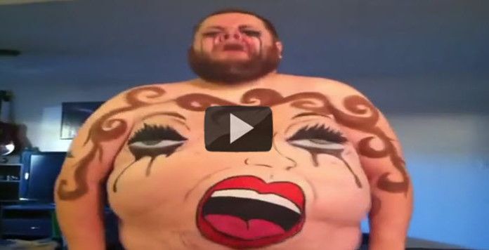 Vidéo Lhilarante Danse Du Ventre Dun Homme Obèse