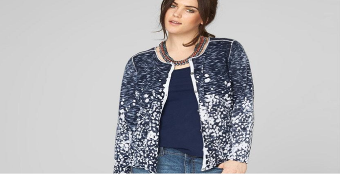 Le cardigan fa on loose Le cardigan fa on loose