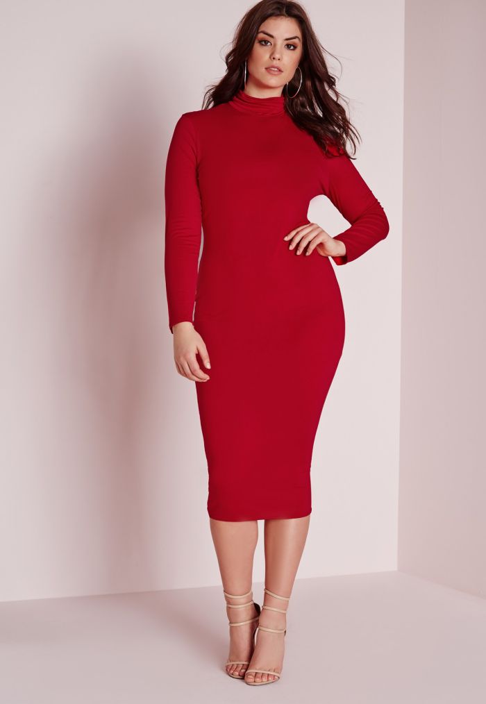 une robe grande taille rouge