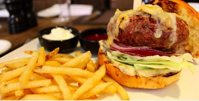 Top 10 des aliments qui font le plus grossir Top 10 des aliments qui font le plus grossir