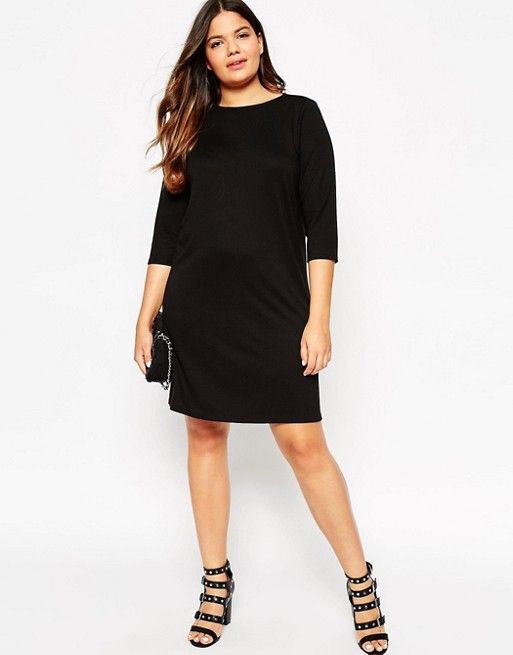 une robe grande taille noire