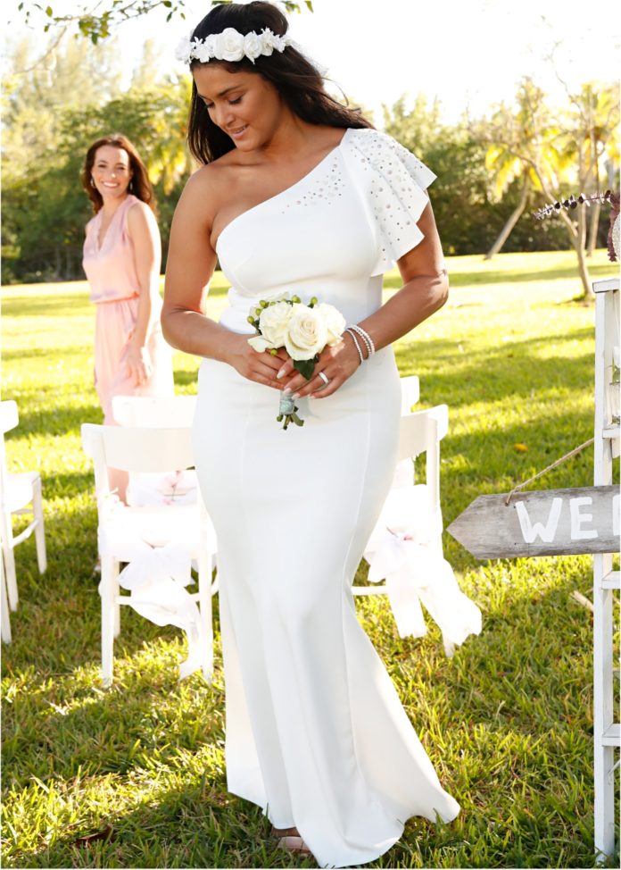 Tenues De Mariage Grande Taille La Mariée Et Ses Invitées