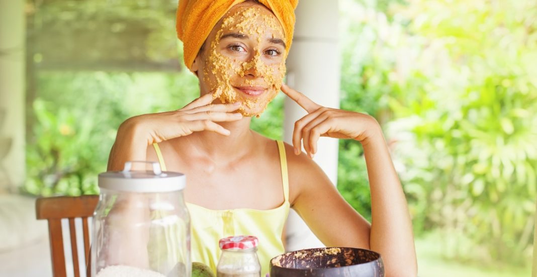 Peeling : 5 recettes maison pour un effet bonne mine