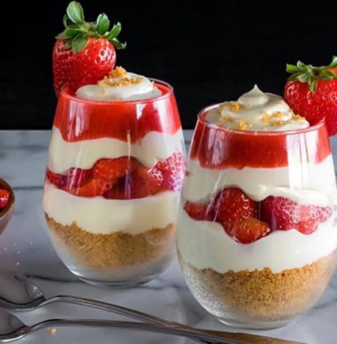 Cuisine estivale 5 desserts à la fraise sans cuisson