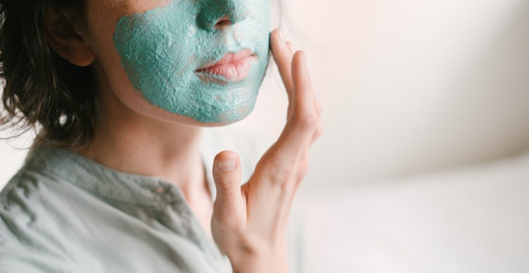 15 activités beauté à faire à la maison pour une pause bien-être