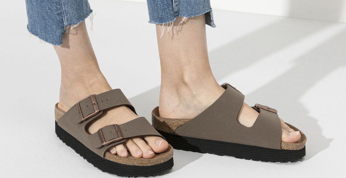 Begå underslæb metrisk Fugtighed 12 paires de Birkenstock vegan pour toute la famille