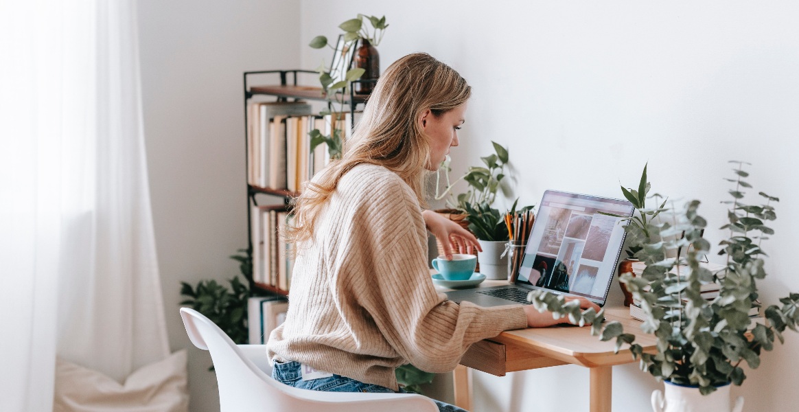 Joli arrosoir vert pour arroser ma plante d'intérieur et décorer – La Green  Touch