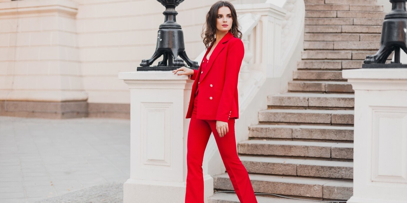 Rouge, couleur star de l'hiver conseils pour l'associer avec style !