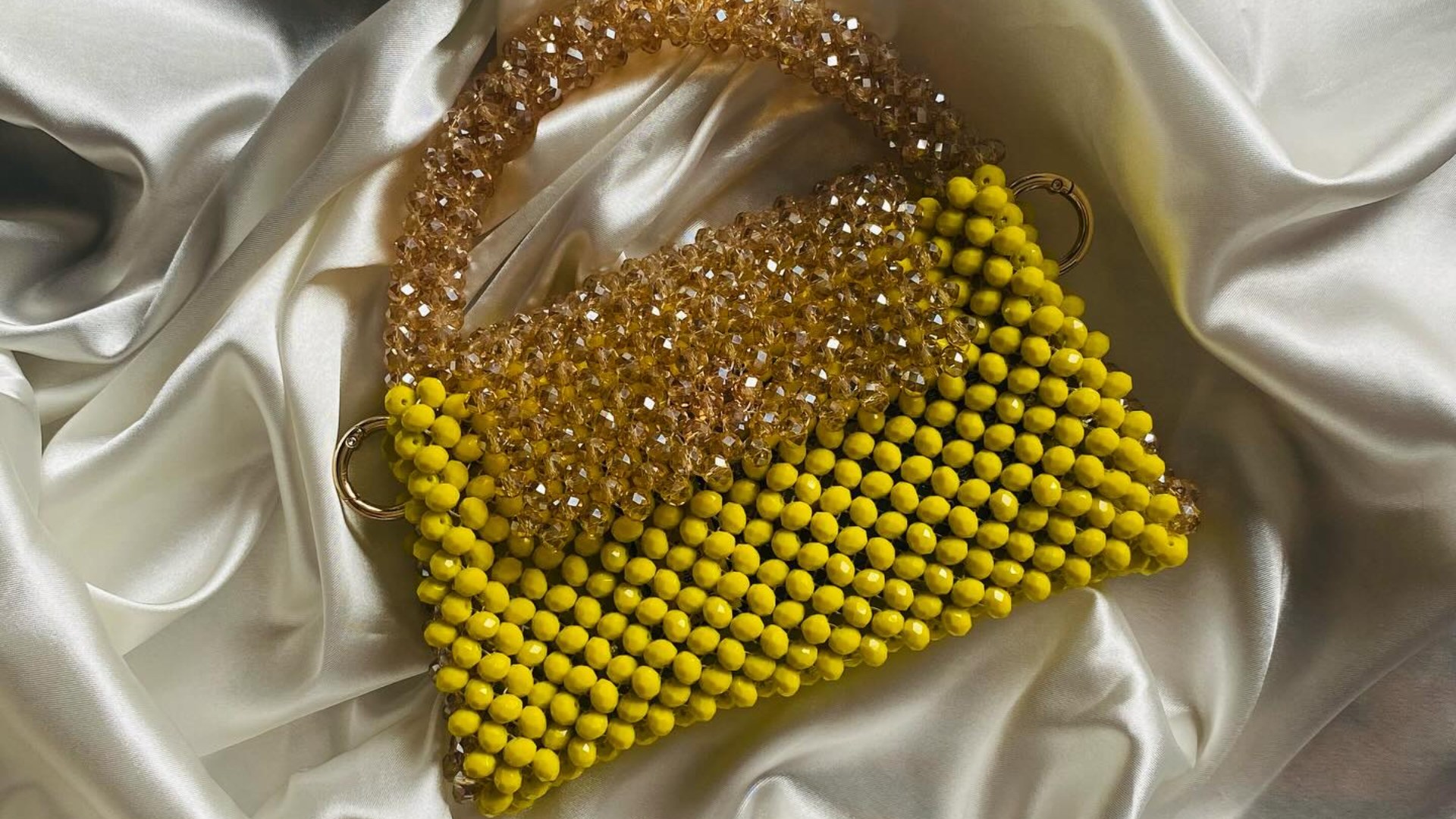 Sac en perles coloré tendance