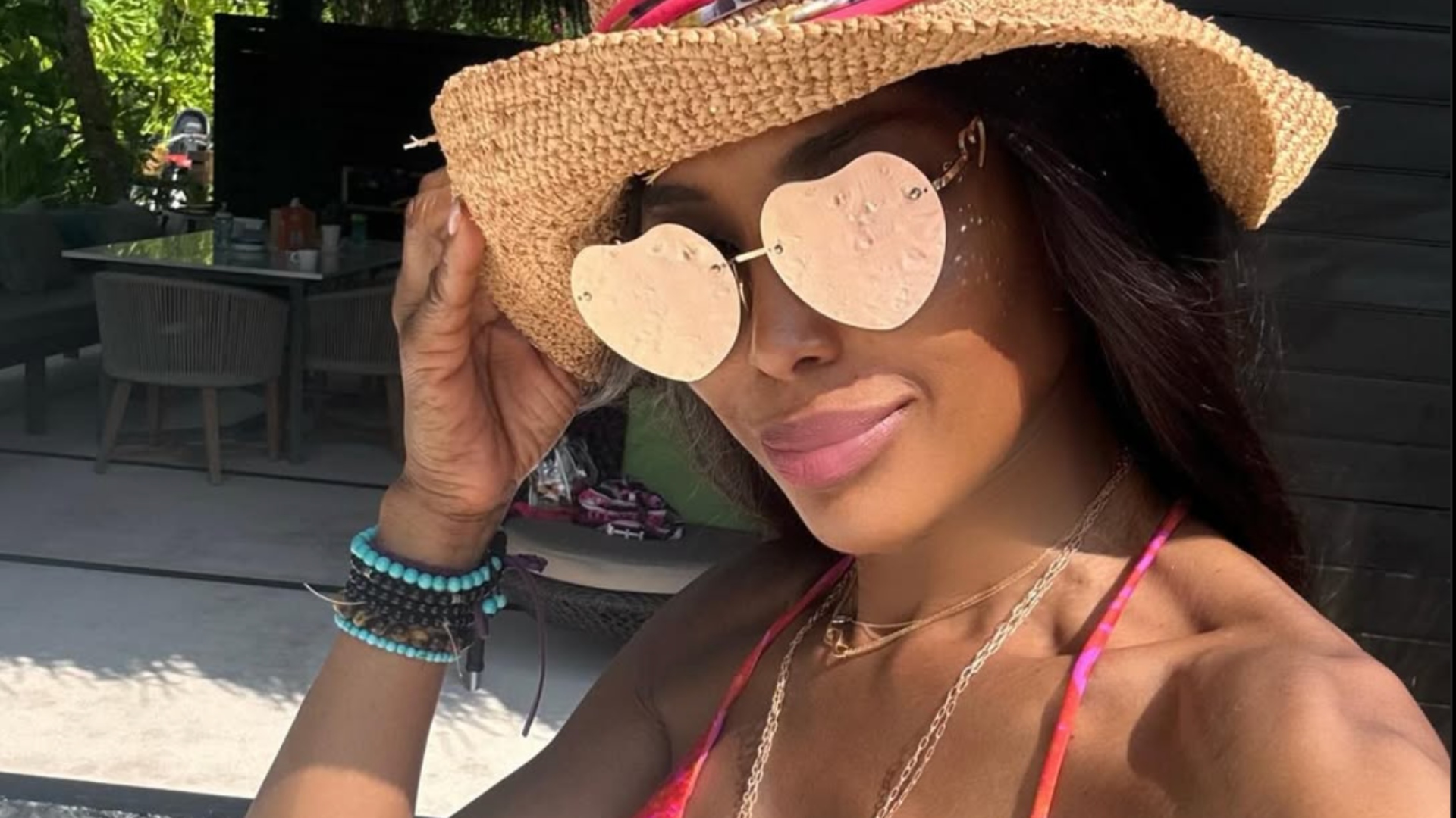 Naomi Campbell, Maman Décomplexée : Des Moments de Tendresse Révélés sur la Plage