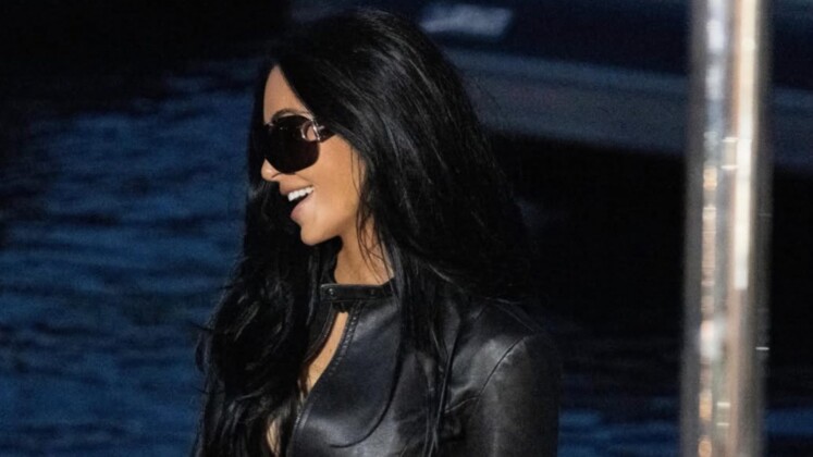 "This isn't an outfit for the boat" Kim Kardashian surprises with a — free download